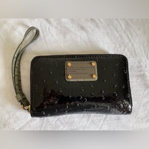Marc By Marc Jacobs Black Patent Wristlet